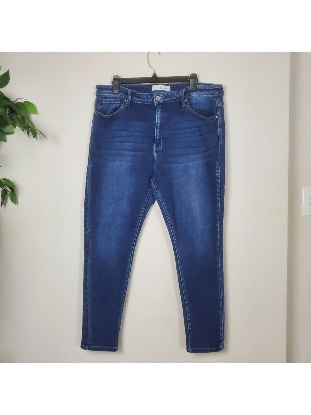 Kancan Women's Plus Size Skinny Jeans Dark Wash Stretch 2XL
